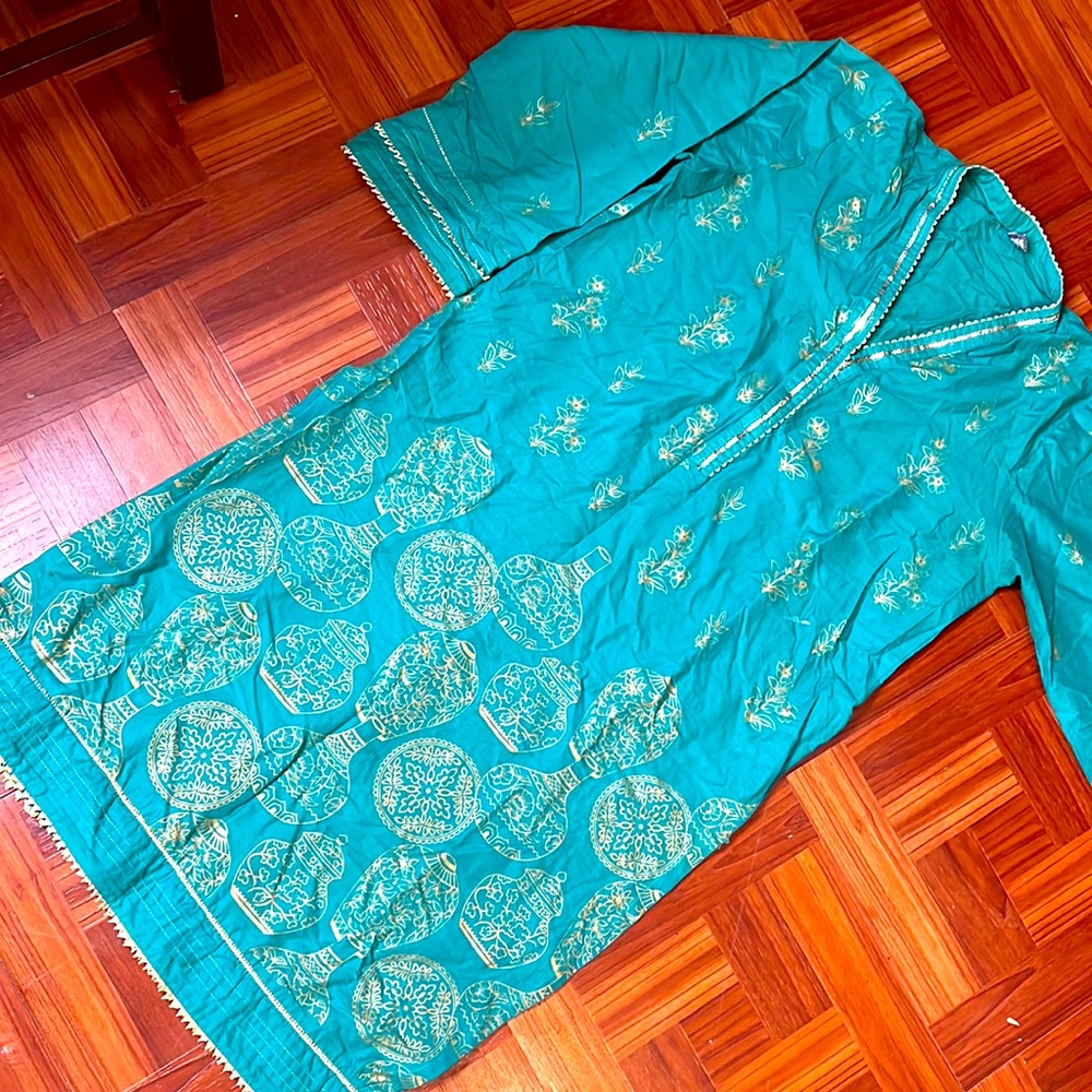 Pakistani kurya by designer Oaks